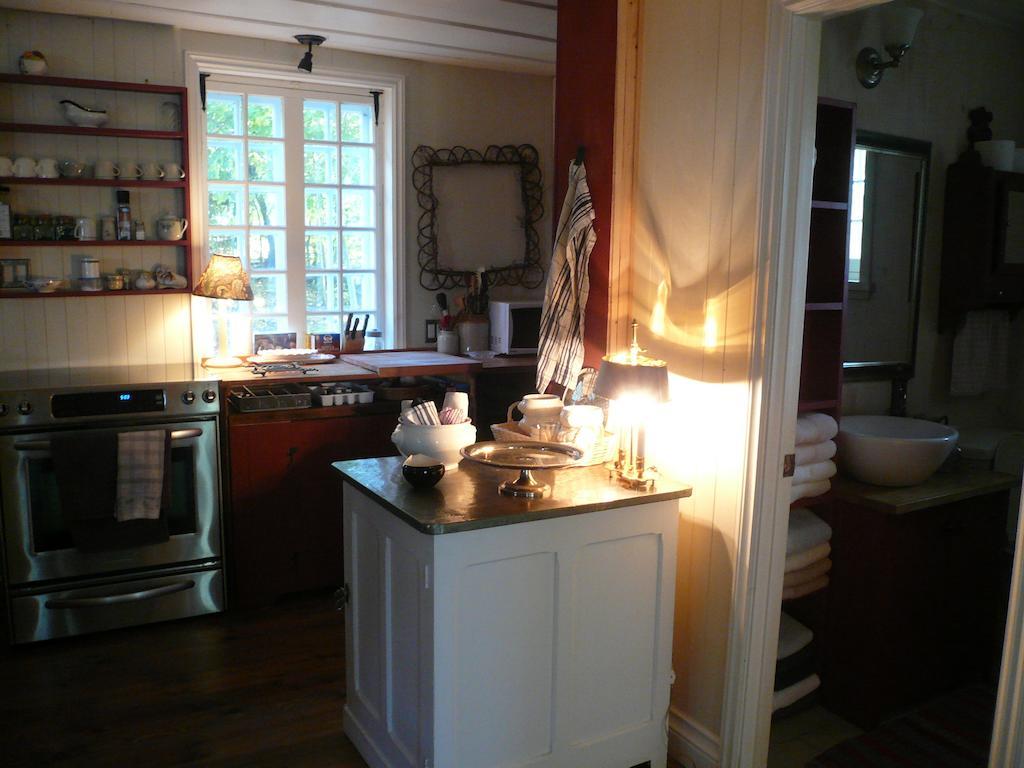La Maison Ancestrale Guerard Saint-Laurent-de-l'ile d'Orleans Δωμάτιο φωτογραφία